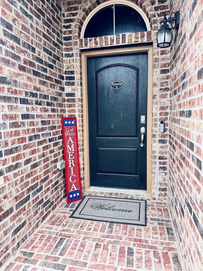 Photo - 1603 Laguna Meadows Tr