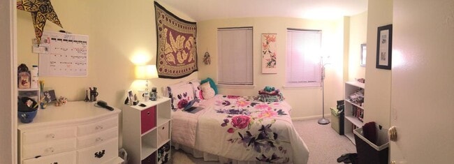 Dormitorio del tercer piso - 219 Penn St