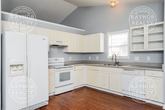 Photo - 1228 Topping Ln