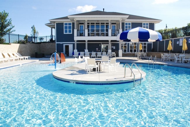 Stunning Clubhouse with Zero Entry Pool - The Masters Residences Rental