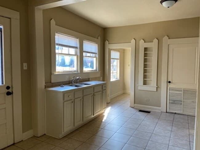 Photo - 617 10th Ct S