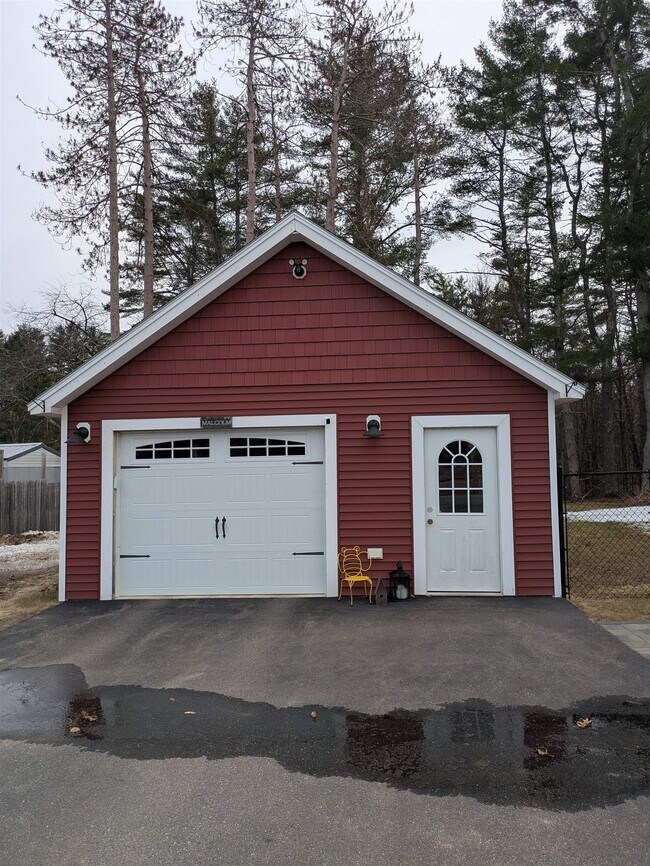 Photo - 11 Corn Hill Rd