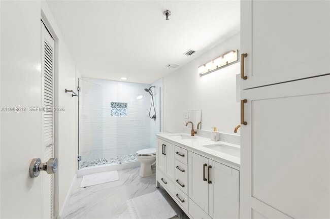 2401 Collins Ave Unit 1007