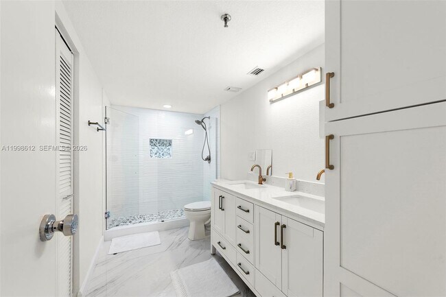 Photo - 2401 Collins Ave Unit 1007