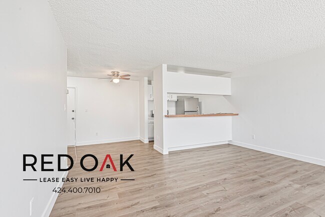 Photo - ~1 Month FREE~ Bright and Welcoming One Be... Unidad 312