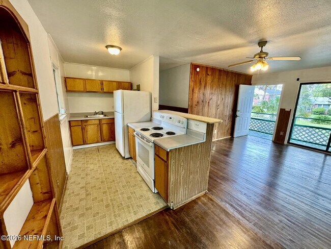 Photo - 2926 Selma St