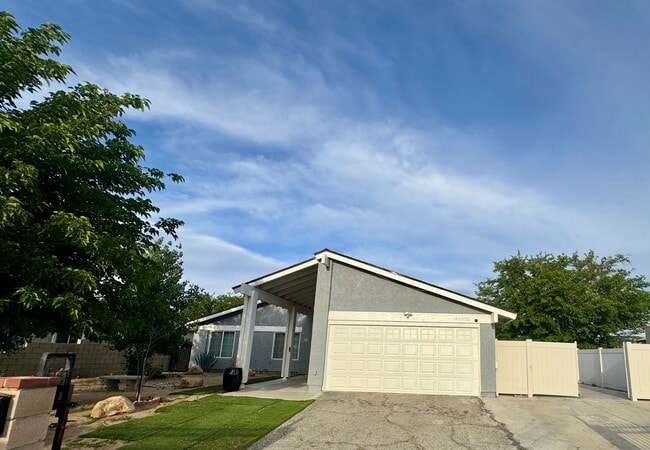 Photo - Beautiful 4 bedroom in West Lancaster