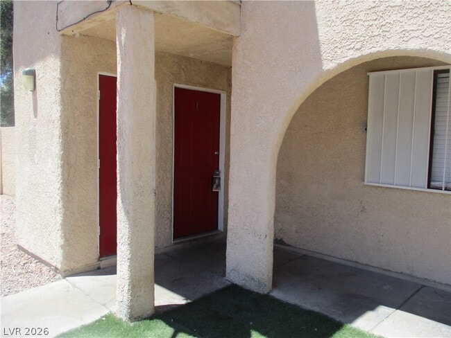 Building Photo - 2213 N Jones Blvd Unit 1