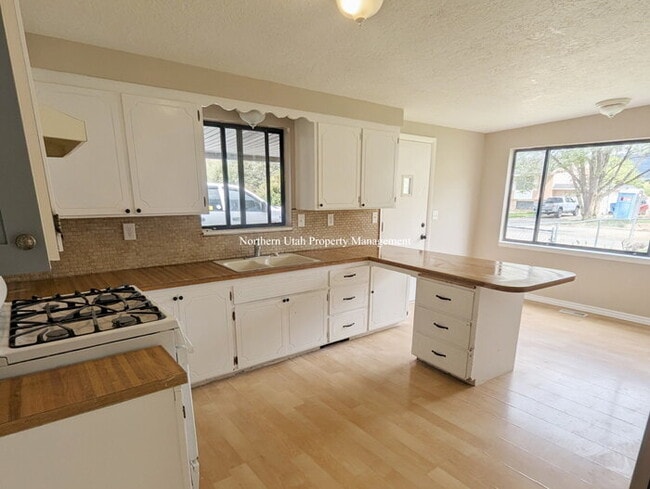 Photo - 2 bed 1 bath duplex