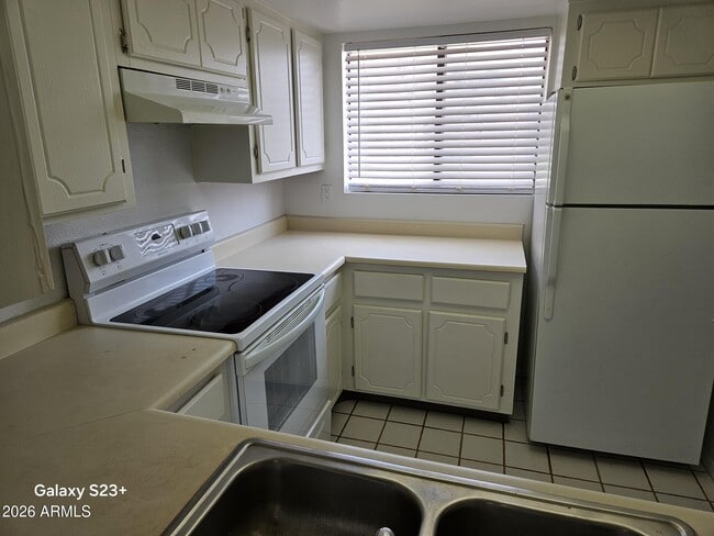 Photo - 707 W 13th St