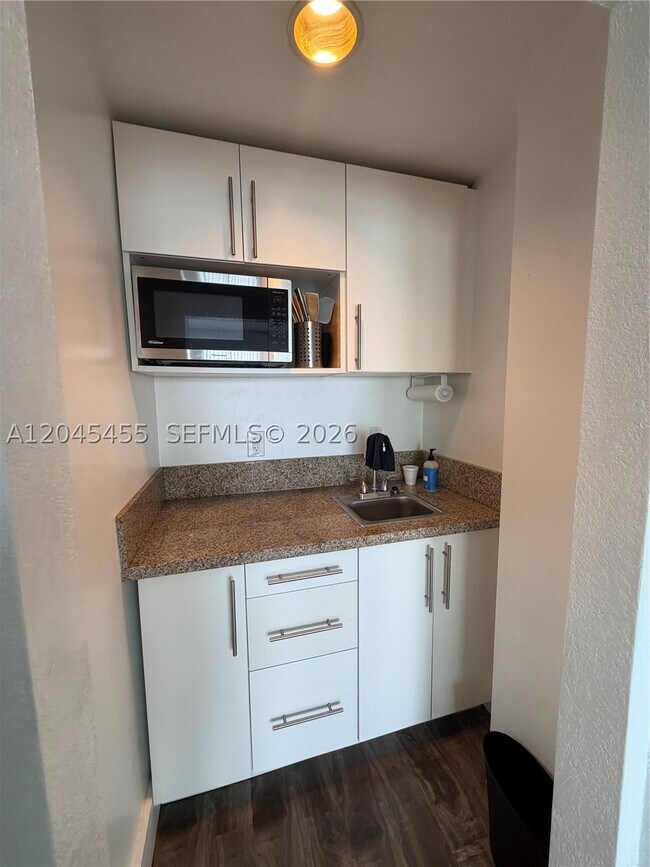 Photo - 700 Biltmore Ct Unit 1216