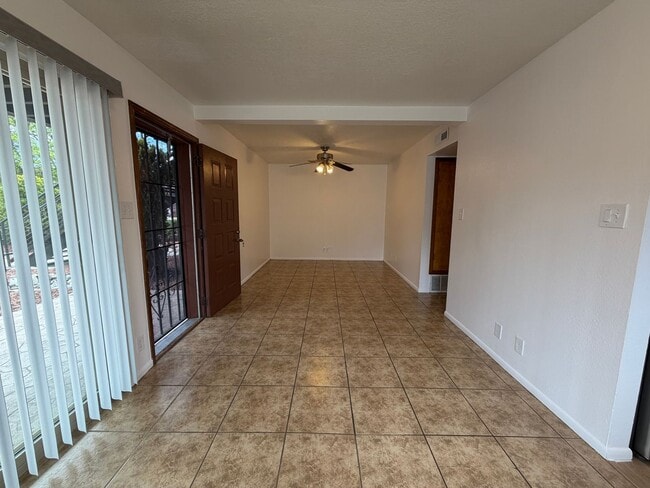 Photo - 1307 Rufina Ln Unit 2