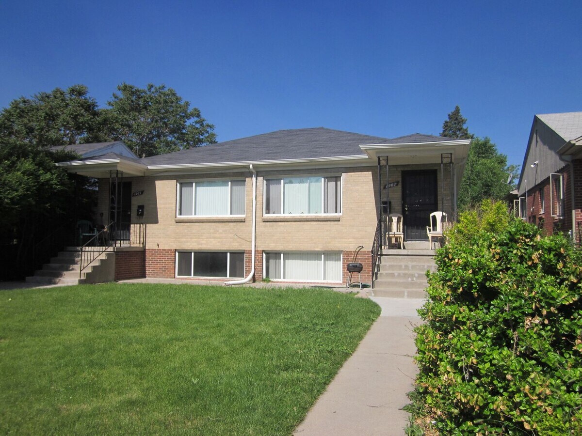 Photo - 2 bed 1 bath upper unit laundry included!
