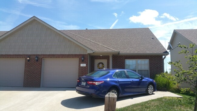 Photo - 700 Glenstone Dr
