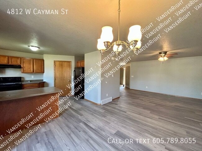Photo - 4812 W Cayman St