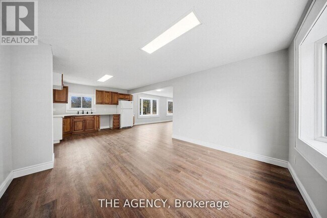 Photo - 75 Robinson Rd
