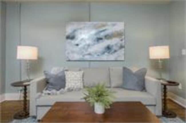 Photo - 3716 Warwick Blvd