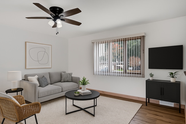 Building Photo - Cardinal Ave Unit 705