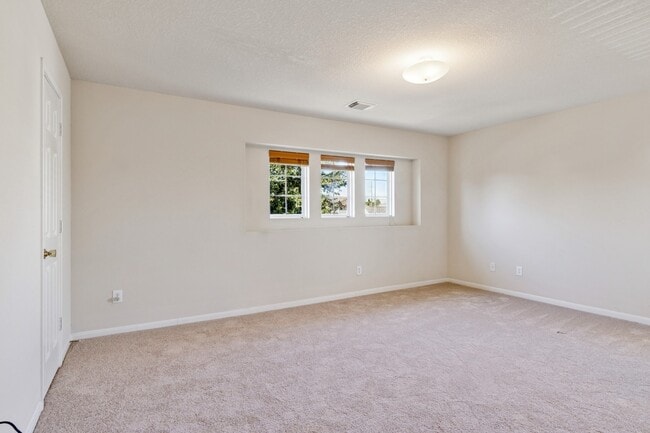 Building Photo - 20938 Fox Trot Ct