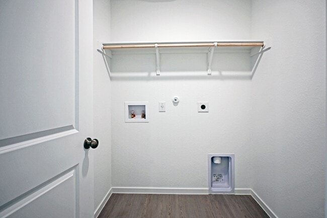 Photo - 7363 Orange Sapphire