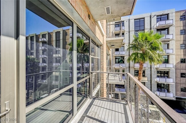 Photo - 353 E Bonneville Ave Unit 439