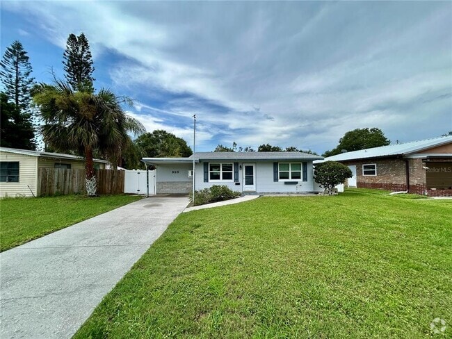 Building Photo - 928 58th Ave N Rental