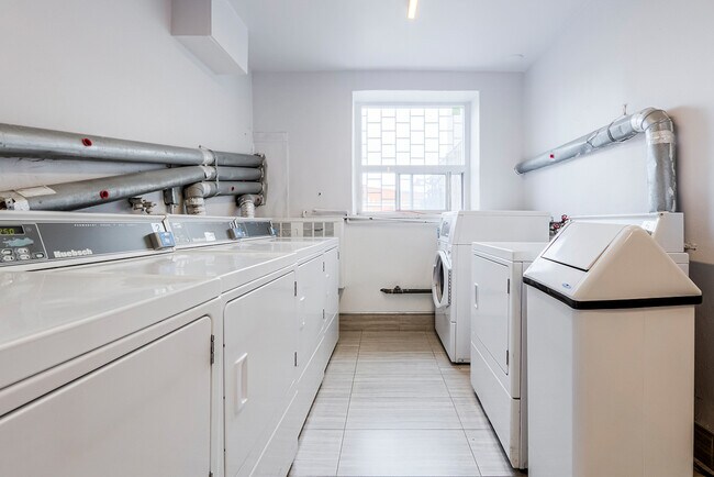 Photo - Midland Complex