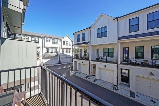 Photo - 154 Chestnut Cir