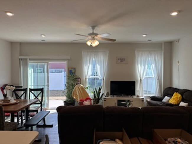 Photo - Chesapeake-Townhouse-Cardinal Meadows-3BR-2.5BA-1 Car Garage