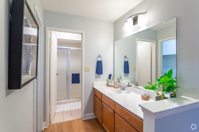 2HAB, 2BA - 1348 ft² - The Terrace