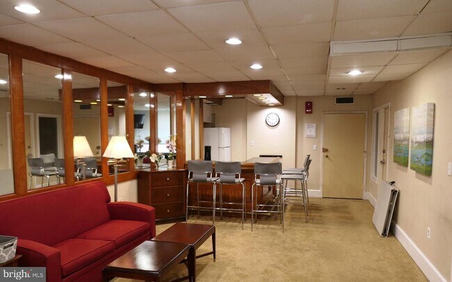 Photo - 801 N Pitt St Unidad 201