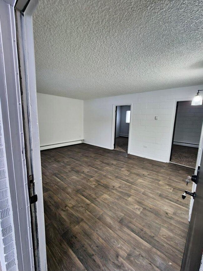 Photo - Ivy at Cheyenne Creek