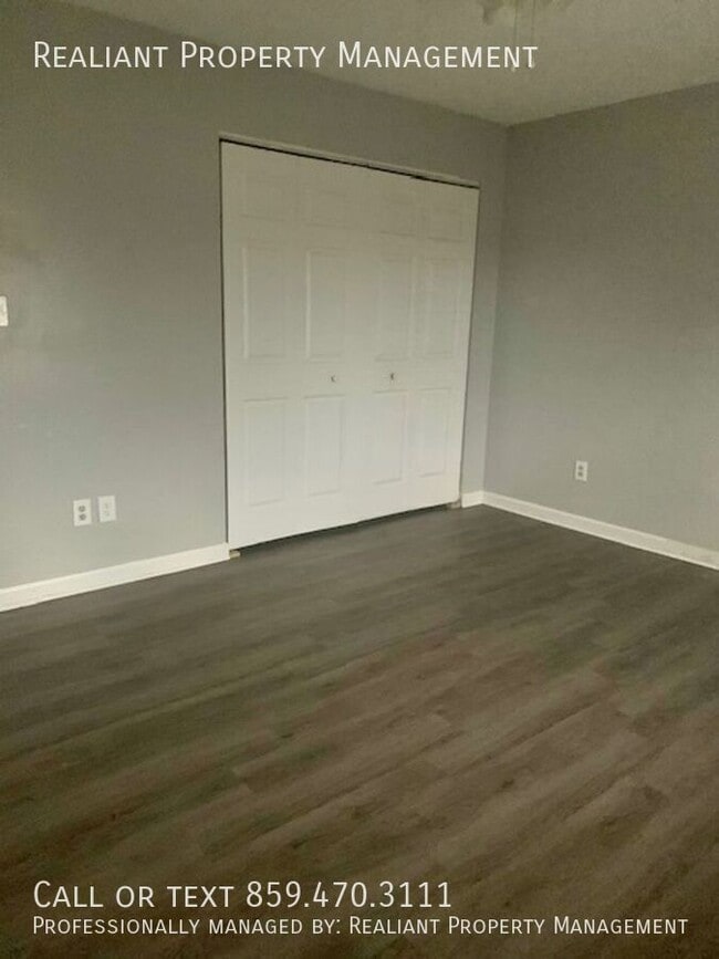 Photo - 215 Green St