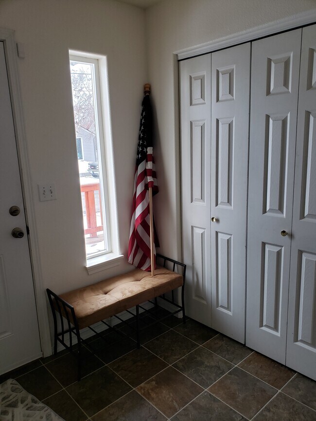 1012 W Park St Townhome Townhome Rental in Wenatchee WA