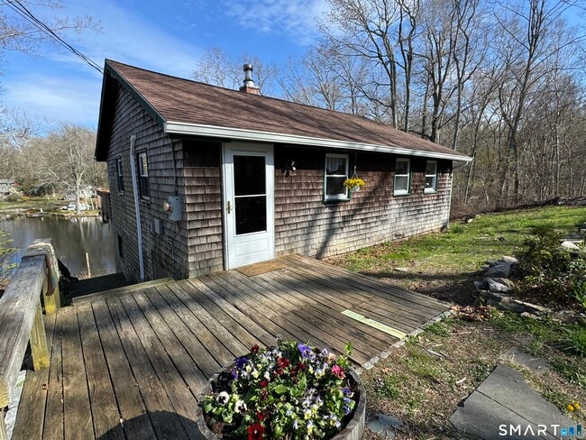 Building Photo - 389 Wyassup Rd