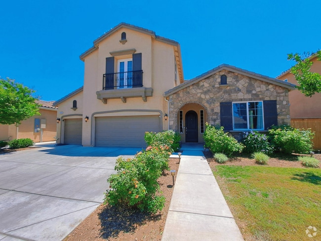 Building Photo - Now Available: 2-Story Clovis Home with 4 ...