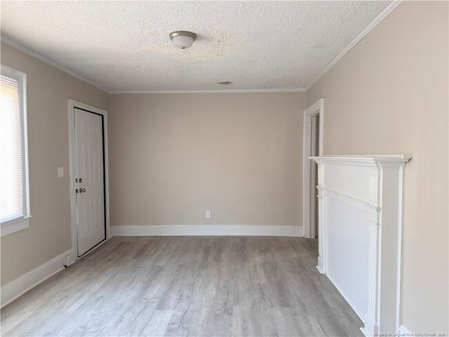 Photo - 307 Hawthorne Rd