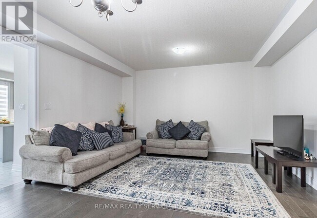 Photo - 17 Overstone Rd