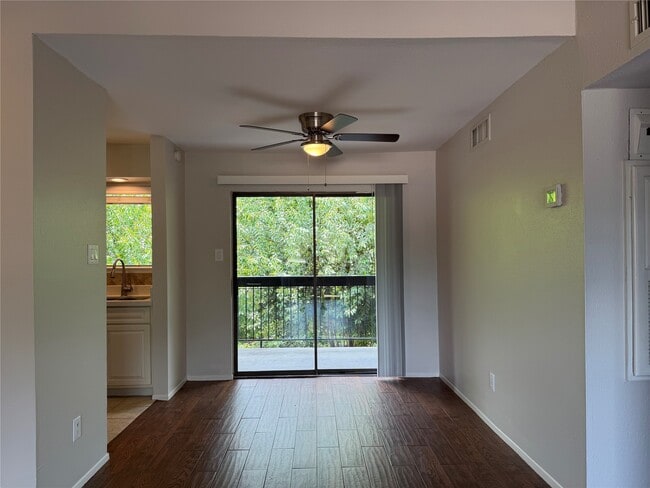 Photo - 3300 Pebblebrook Dr Unit 108