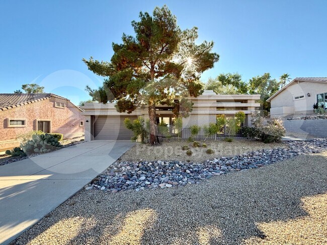 Building Photo - 15615 Chicory Dr