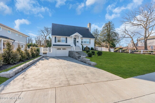 Photo - 723 Pitney Dr