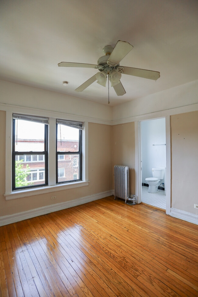 Photo - 7445 N Greenview Ave Unit 424