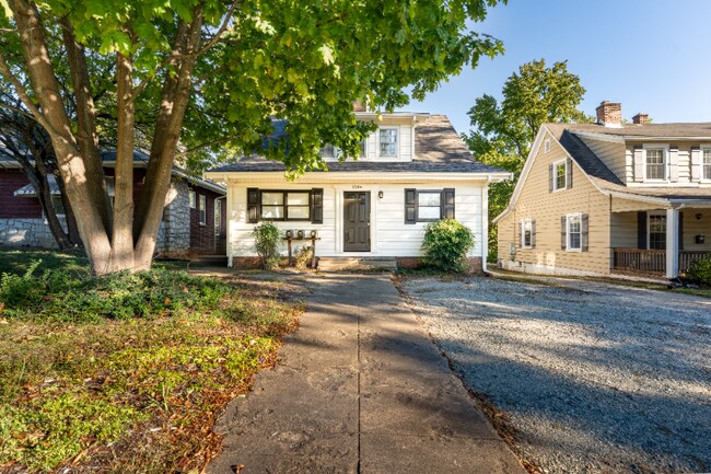 Photo - 1504 W Friendly Ave Unit A