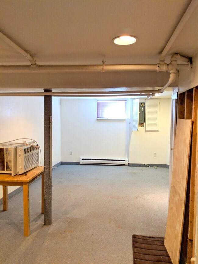 Photo - 35 Trowbridge St Unit 2