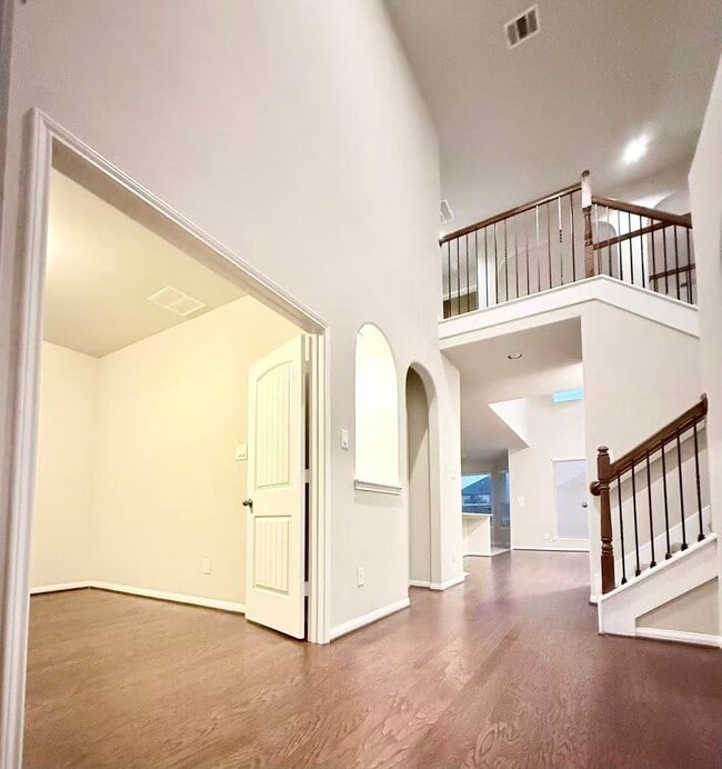 Photo - Private docking and lake view in Katy near major highway!