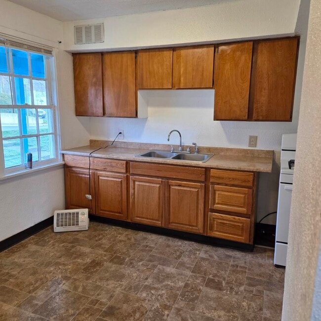 Photo - 531 NW 15th Dr