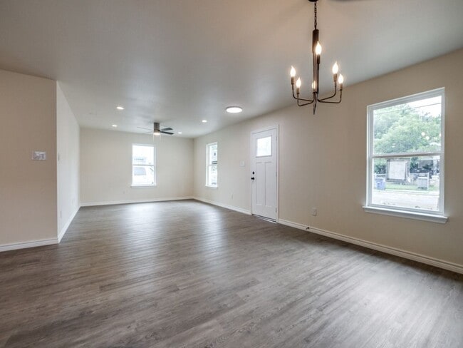 Photo - 4220 Hamilton Ave