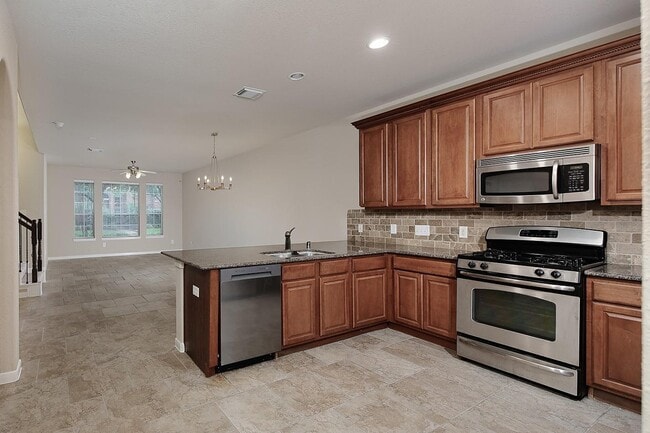 Photo - 63 Avenswood Pl