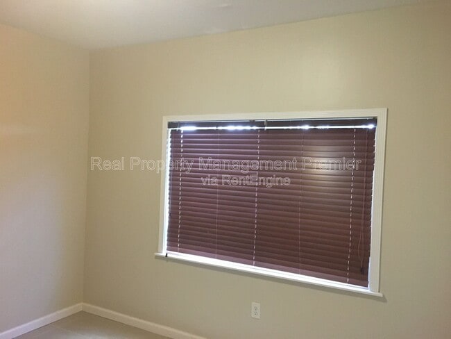 Photo - 12885 Connecticut St