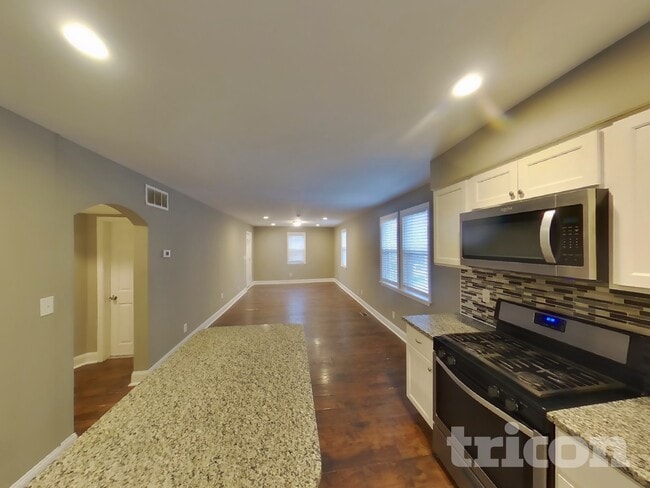 Photo - 3017 Lavender Ave